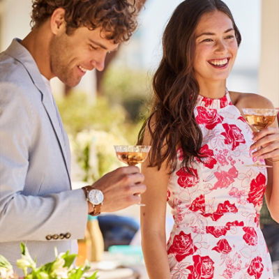 couple in Kentucky Derby outfits
